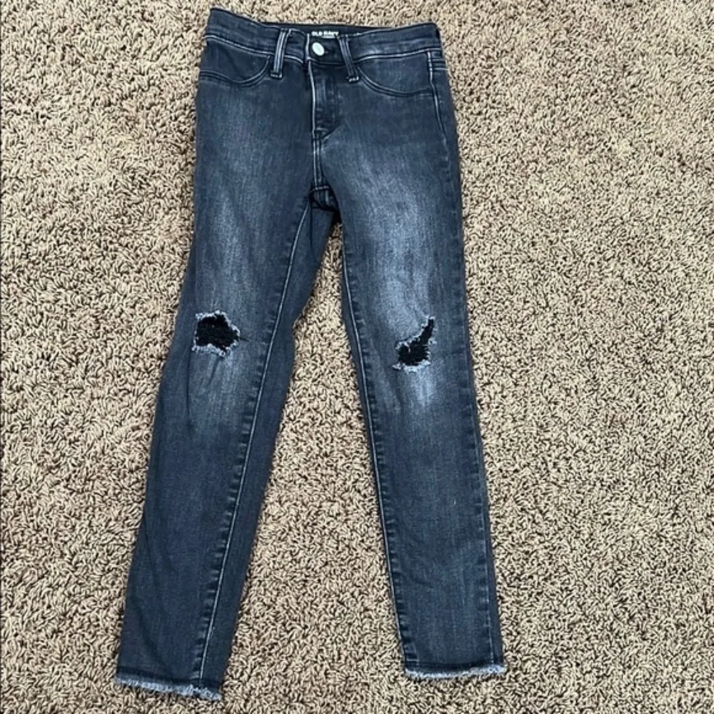 Old Navy Black Skinny Jeans with Rips balleri leggings